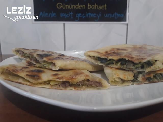 Pırasalı Ve Ispanaklı Gözleme