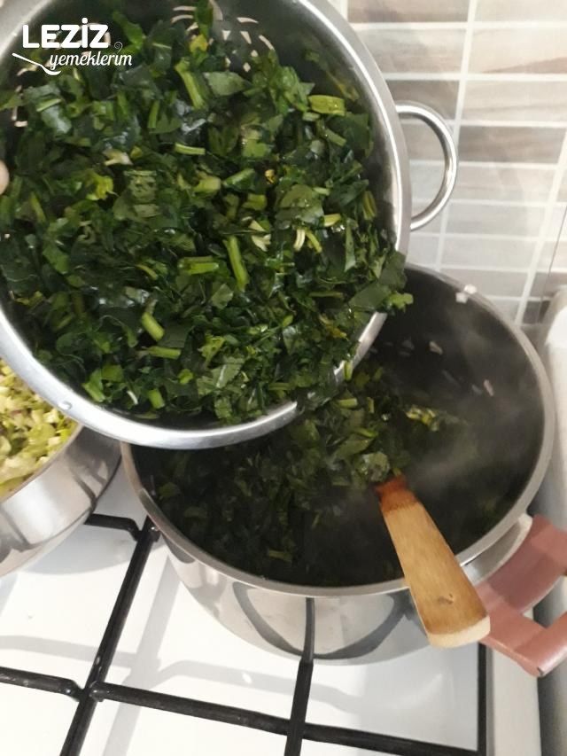 Pırasalı Ve Ispanaklı Gözleme
