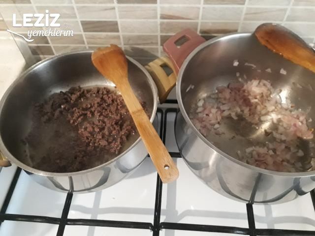 Pırasalı Ve Ispanaklı Gözleme