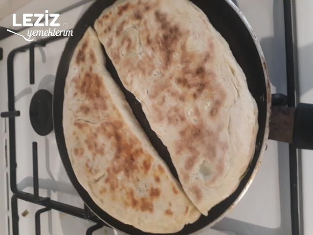 Pırasalı Ve Ispanaklı Gözleme