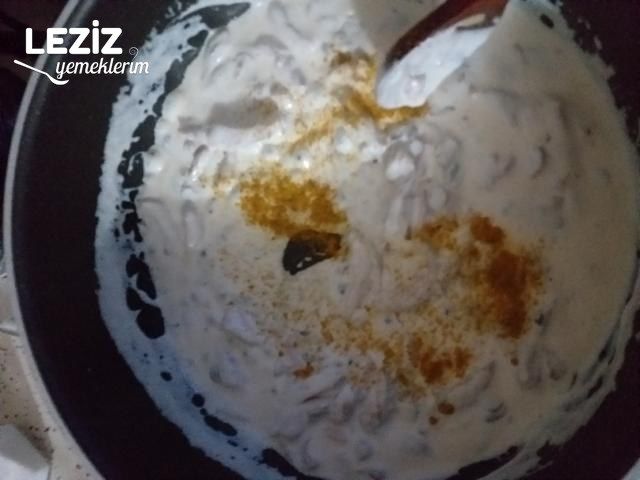 Köri Soslu Mantarlı Tavuklu Tagliatelle