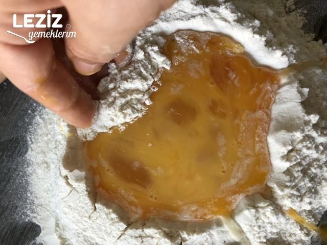 Ev Yapımı Soslu Taze Makarna