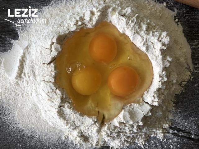 Ev Yapımı Soslu Taze Makarna