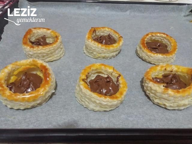 Meyveli Çikolatalı Milföy Çanakları