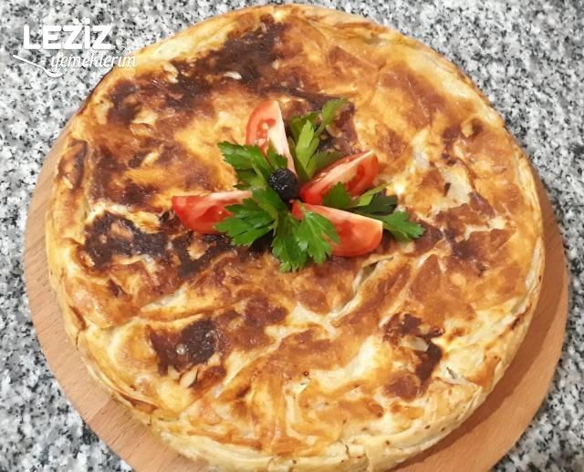 Pırasalı Havuçlu Börek Tarifi (Çok Pratik Tencerede)