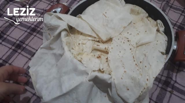 Pırasalı Havuçlu Börek Tarifi (Çok Pratik Tencerede)