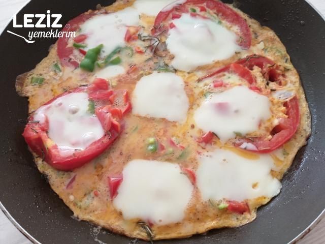Domatesli Omlet