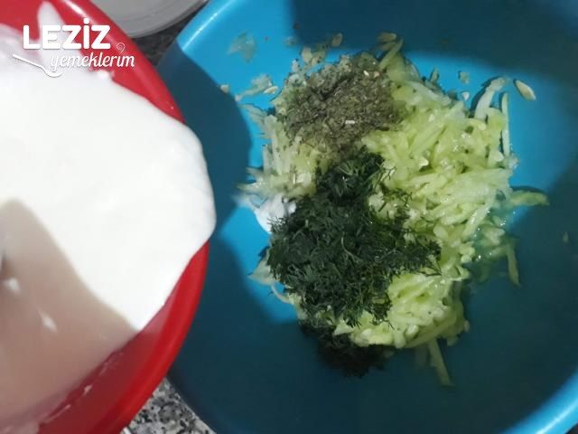 Dereotlu Kuru Cacık