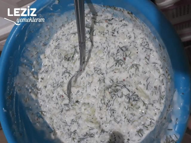 Dereotlu Kuru Cacık