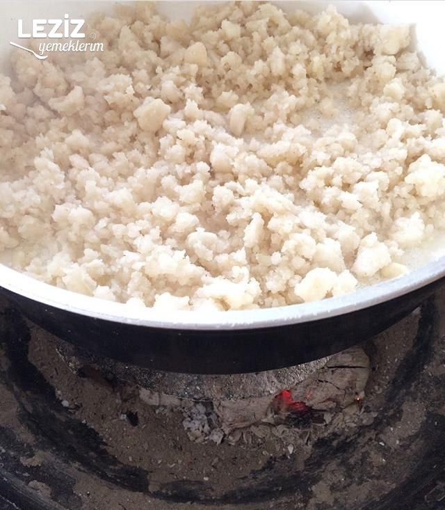 Kum Kum Helva (Nişasta Helvası)