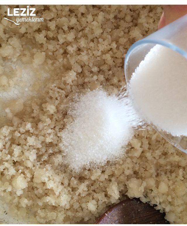 Kum Kum Helva (Nişasta Helvası)