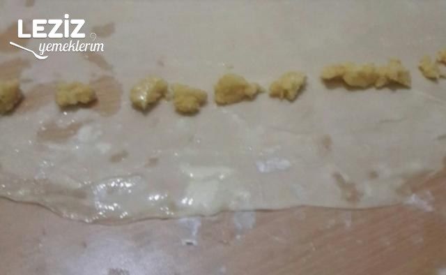 El Açması Patatesli Kol Böreği