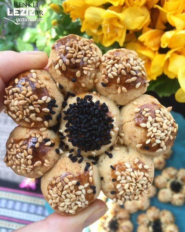 Tuzlu Çiçek Kurabiye Tarifi