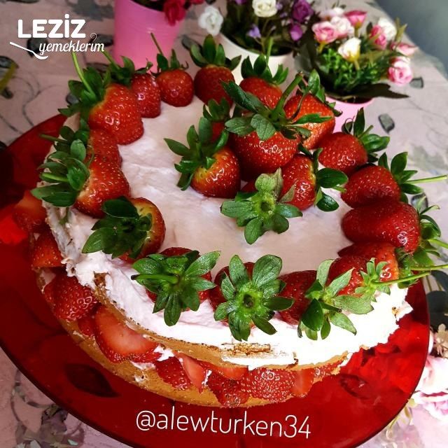 Çilek Rüyası Pastam (Çok Pratik)