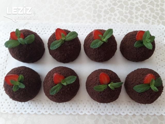 Çilekli Köstebek Pastacıklar