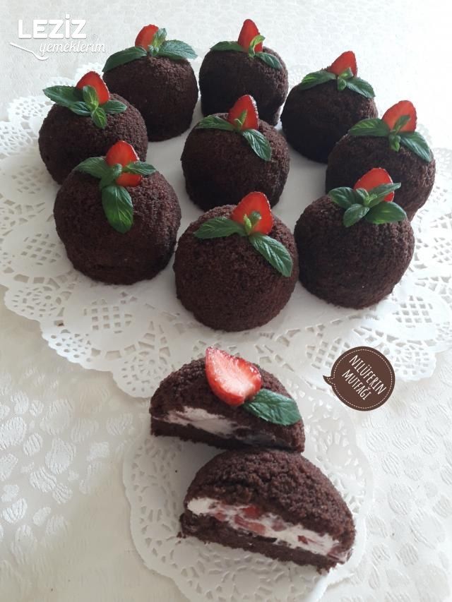 Çilekli Köstebek Pastacıklar