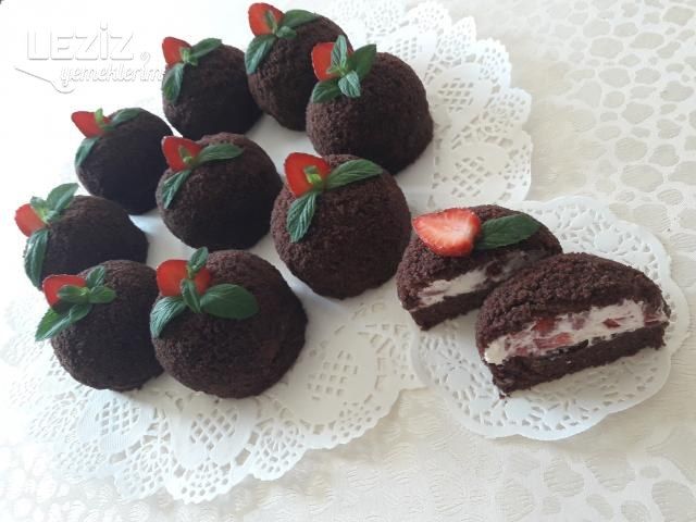 Çilekli Köstebek Pastacıklar