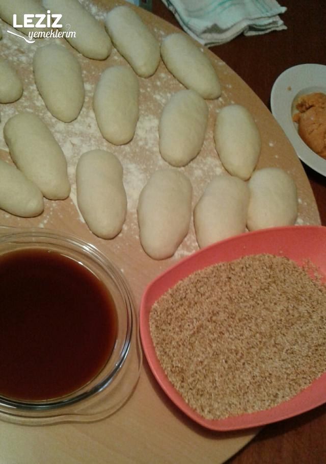 Simit Poğaça Tarifi (Aşamalı & Fotoğraflı Anlatım)