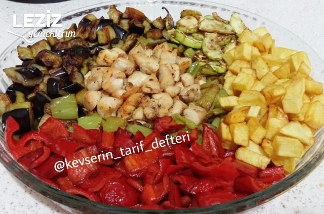 Tavuklu Karışık Sebze Kızartması