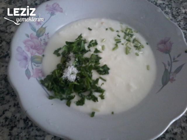 Yoğurtlu Yeşil Mercimekli Doyurucu Salata