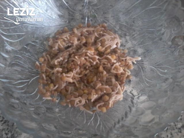 Yoğurtlu Yeşil Mercimekli Doyurucu Salata