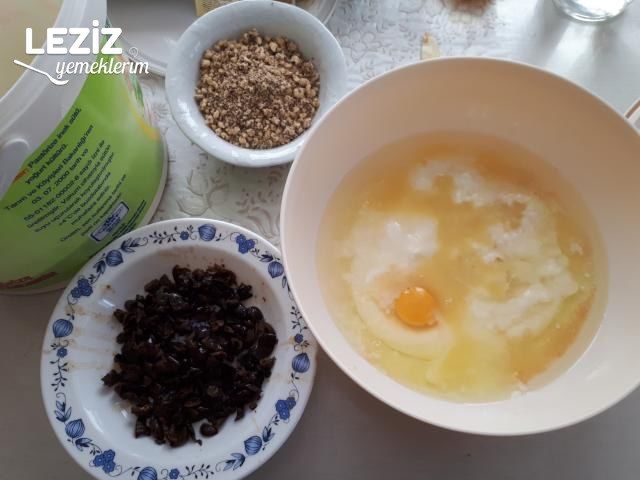 Cevizli - Zeytinli Muffinler