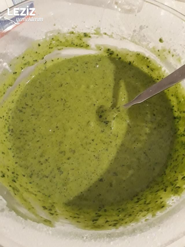 Ispanaklı Pratik Yaş Pasta