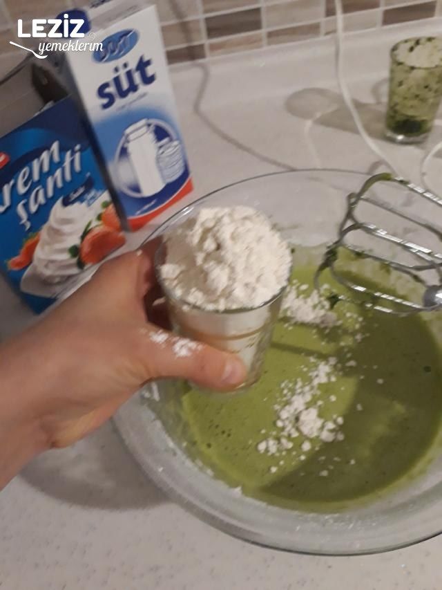 Ispanaklı Pratik Yaş Pasta