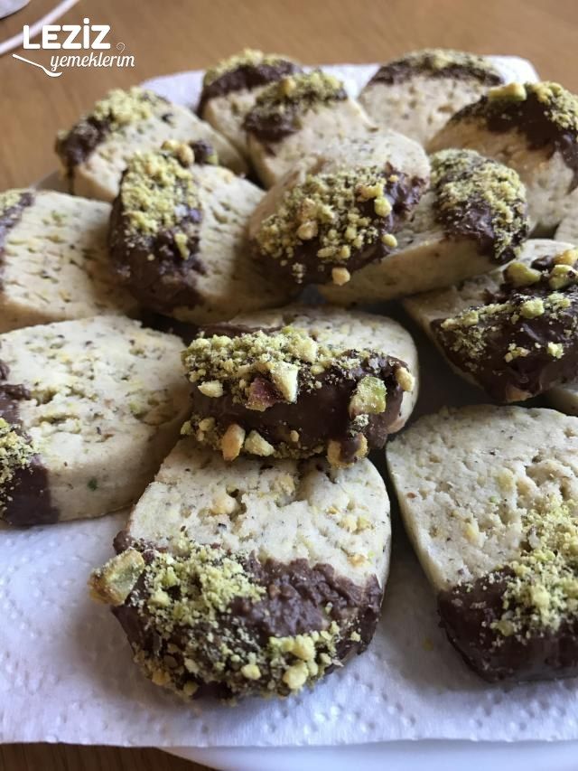 Yeşil Fıstıklı Rulo Kurabiye