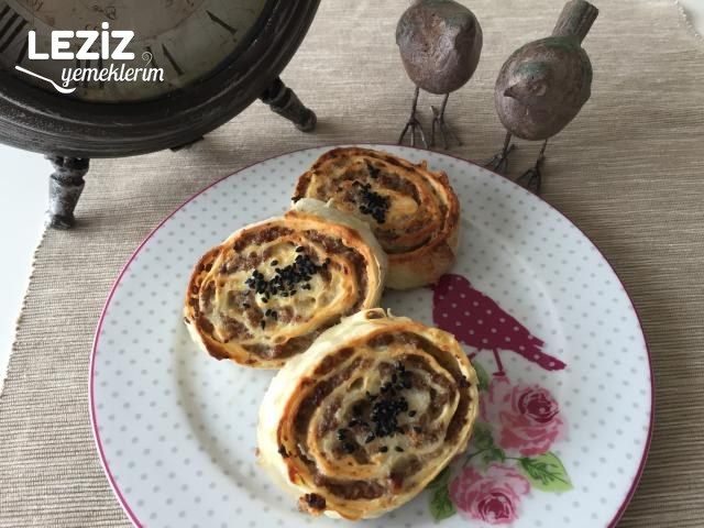 Kıymalı Rulo Börek