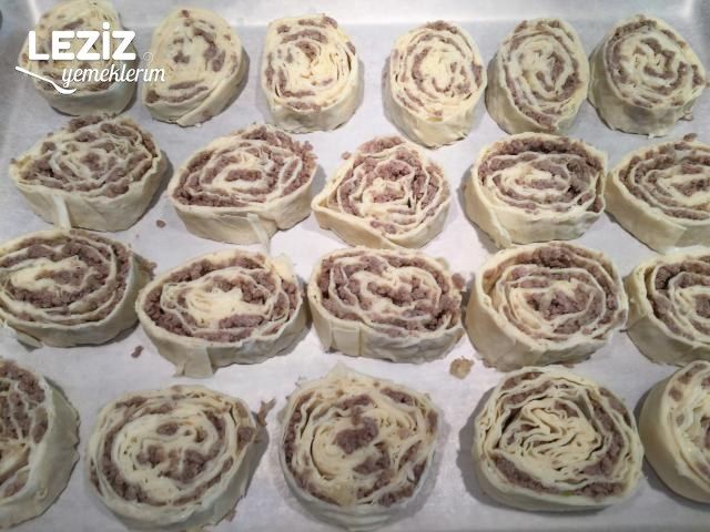 Kıymalı Rulo Börek