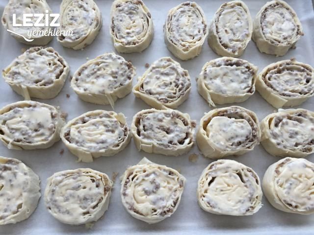 Kıymalı Rulo Börek