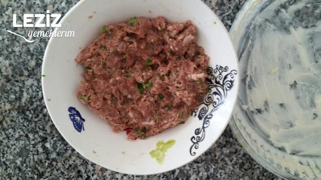 Borcamda Patlıcan Kebabı