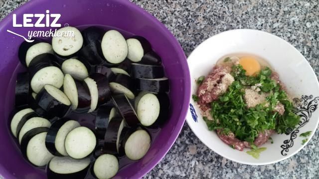 Borcamda Patlıcan Kebabı