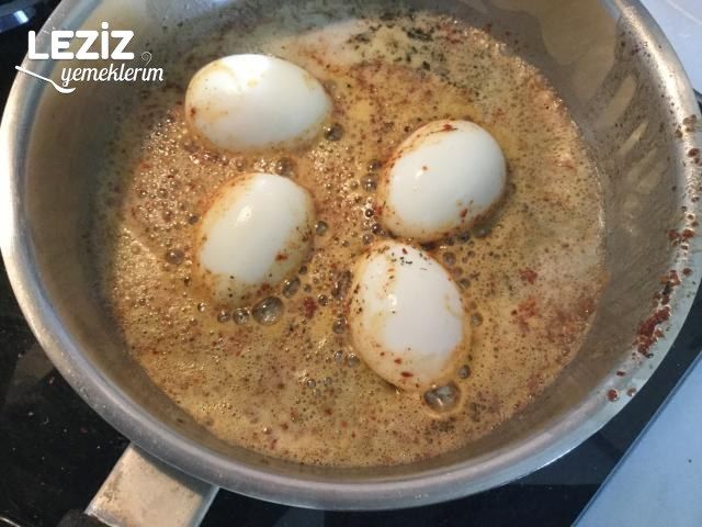 Yumurta Kapama (Tereyağında)