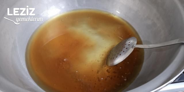 Ertesi Güne Hazır Yağlı Biber Turşusu