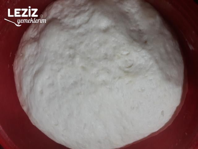 Mayalı Peynirli Poğaça