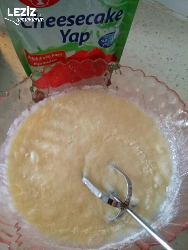 Vişneli Cheesecake (Çok Pratik)