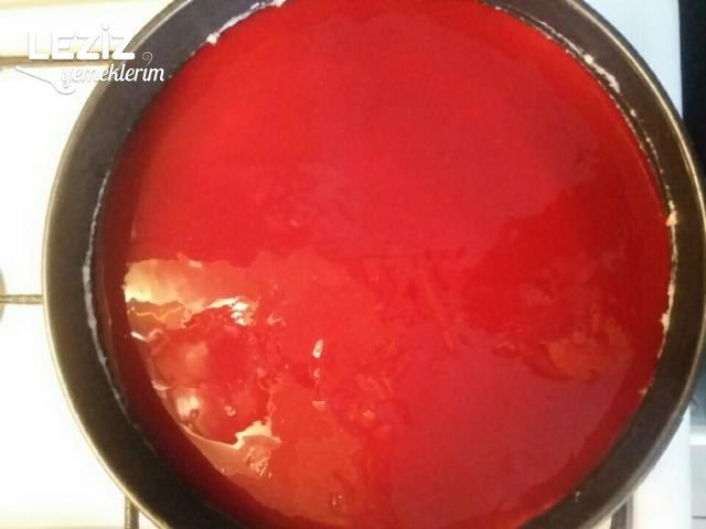 Vişneli Cheesecake (Çok Pratik)