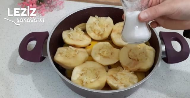 Doğal Rengiyle Kıpkırmızı Ayva Tatlısı (Videolu)