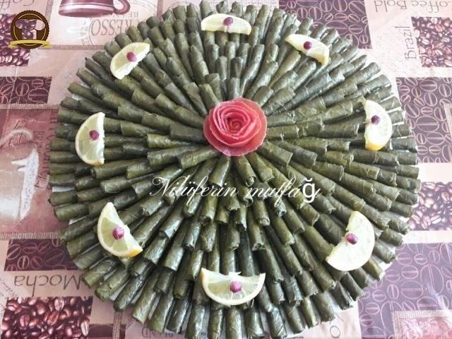 Yaprak Sarması Tarifi (Kıymalı)