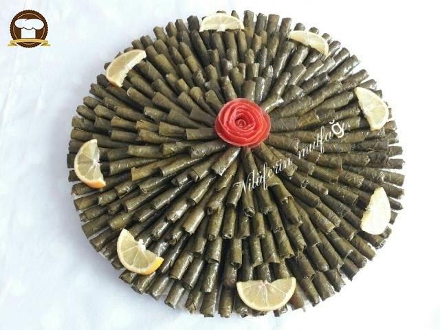 Yaprak Sarması Tarifi (Kıymalı)