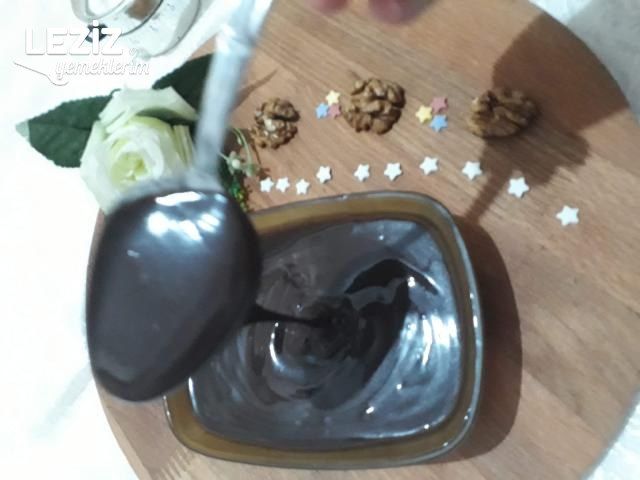 Evde Orijinal Çikolata Sos Tarifi