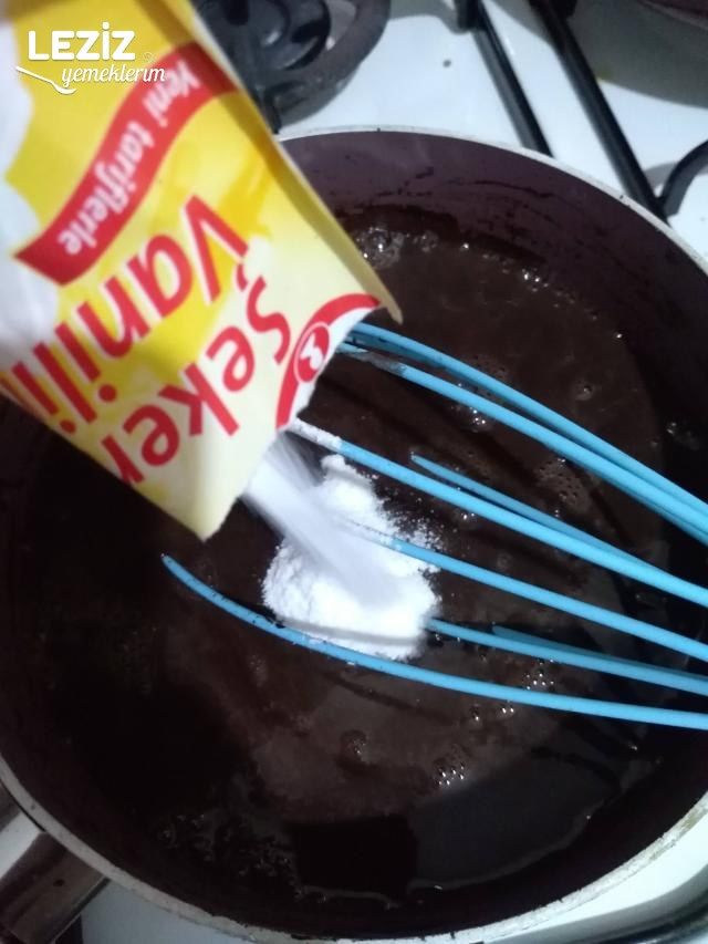 Evde Orijinal Çikolata Sos Tarifi