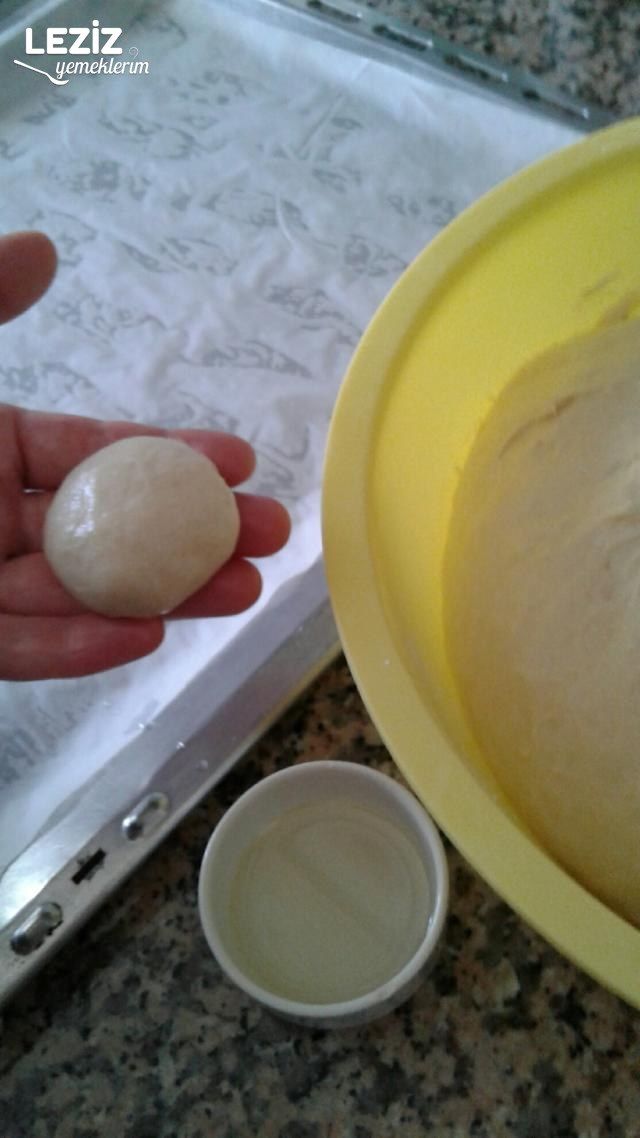 Çekirdekli Poğaça (İçi Boş)