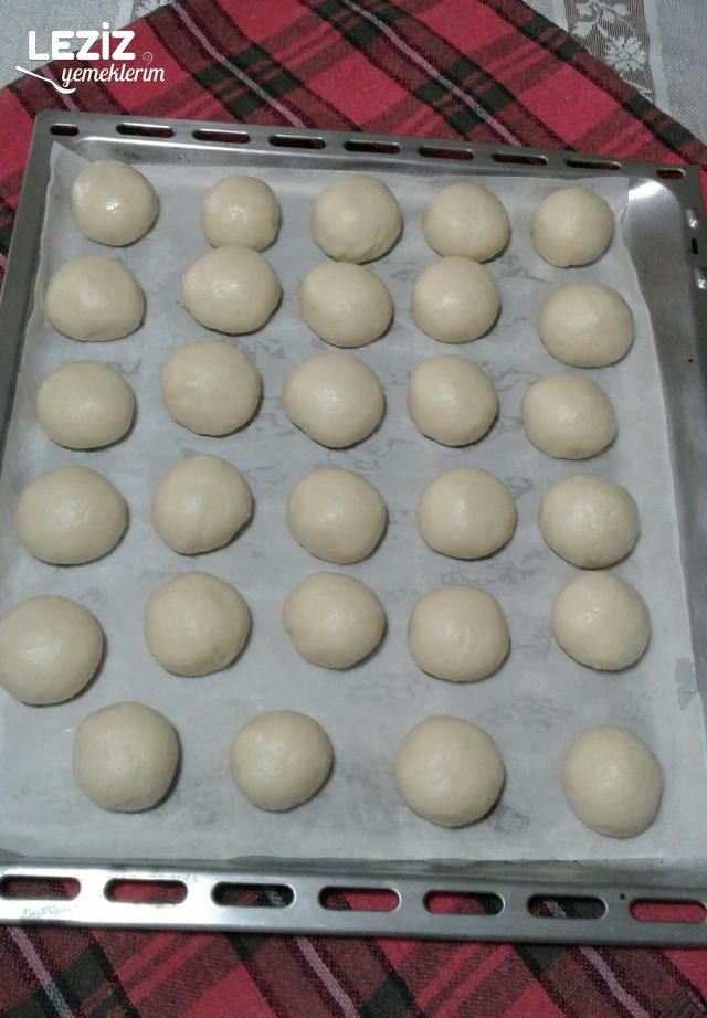 Çekirdekli Poğaça (İçi Boş)