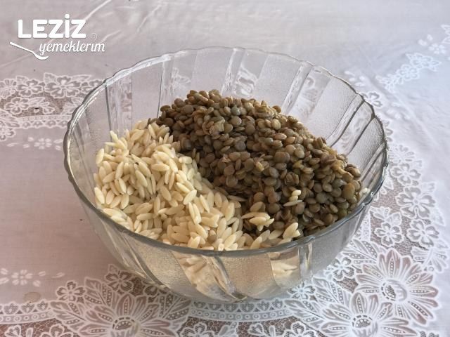 Arpa Şehriyeli Mercimek Salatası