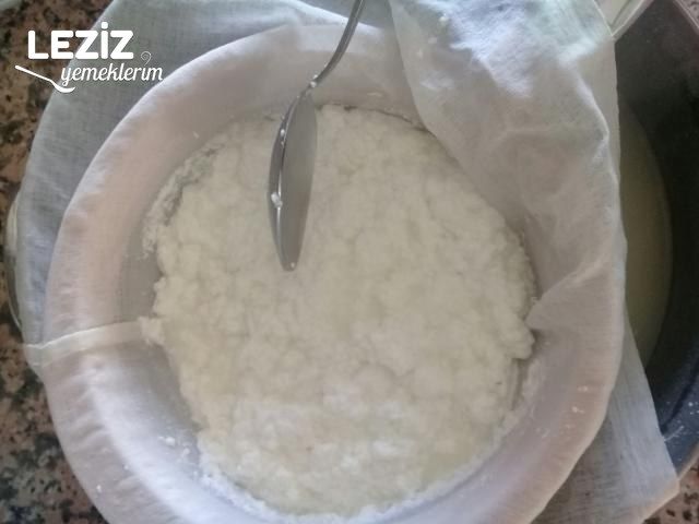 Evde Labne Peynir Yapımı