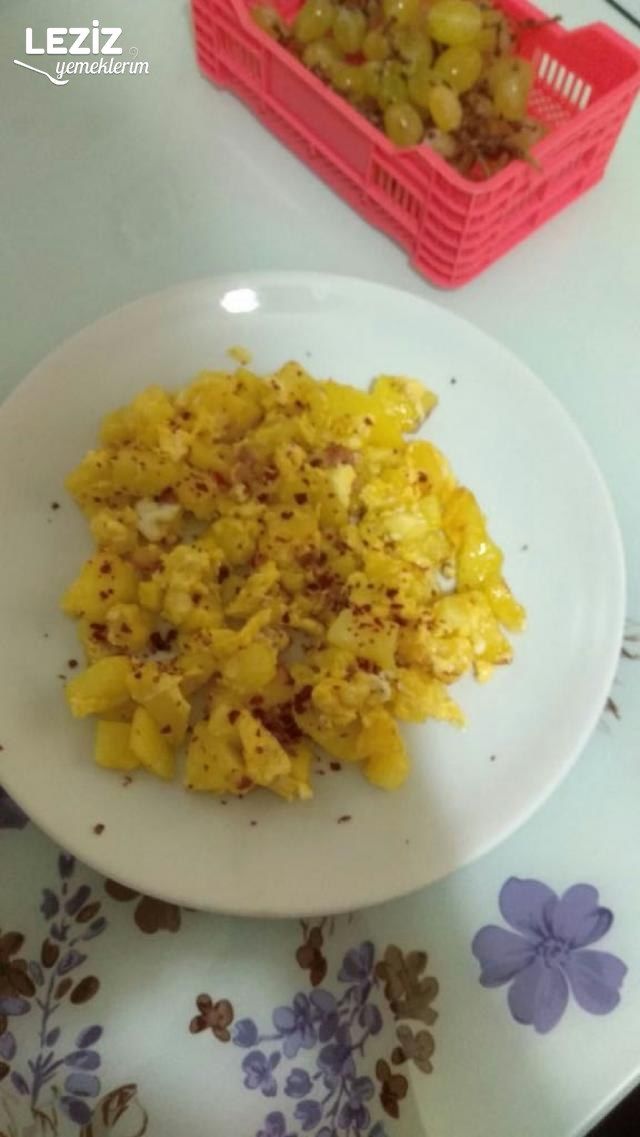 Kahvaltılık Yumurtalı Patates Yapılışı