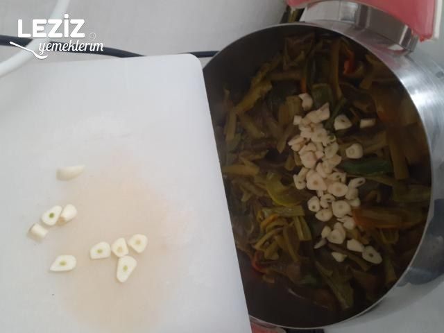 Yağlı Biber Turşusu (Ertesi Güne Hazır)